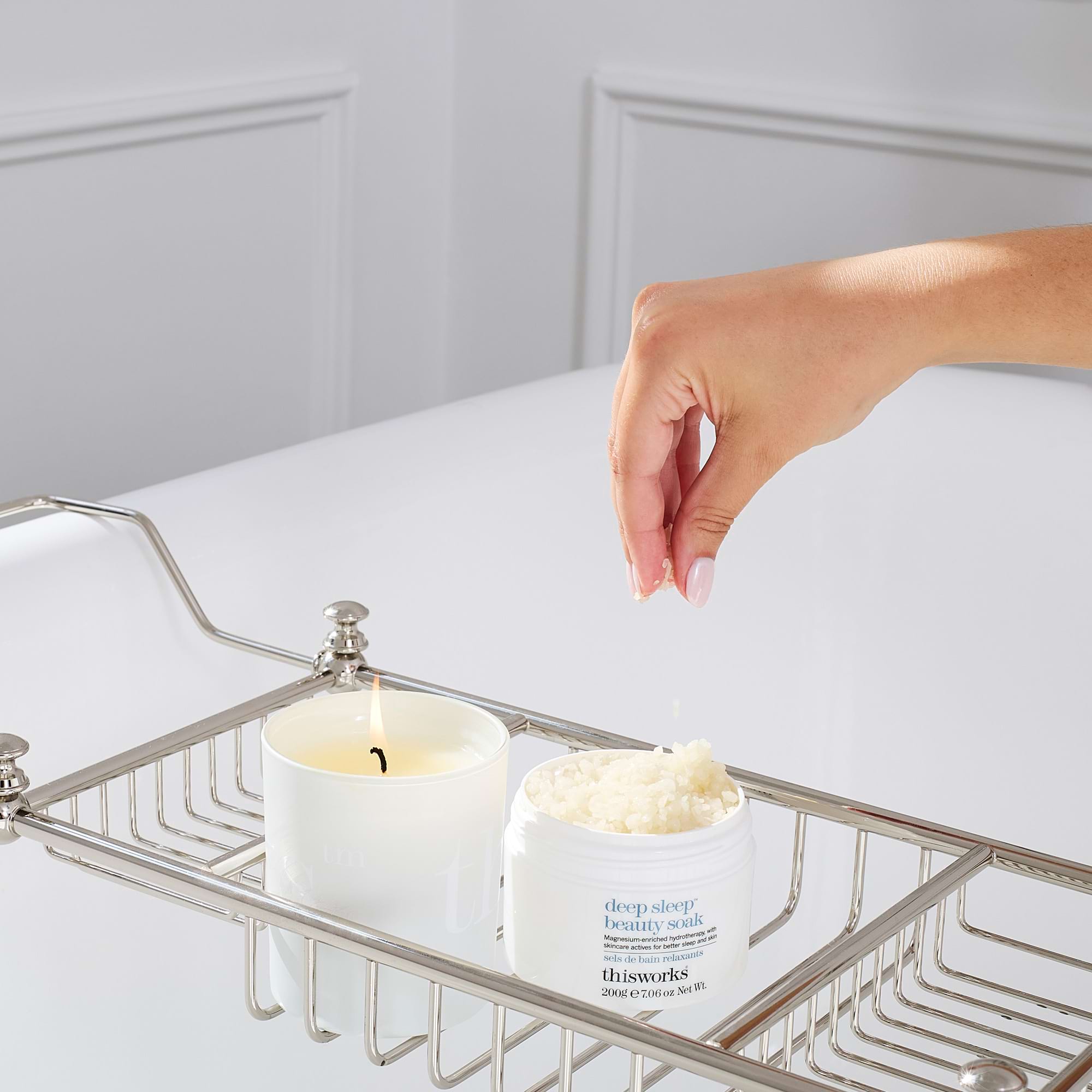 black spice & cedar candle gift